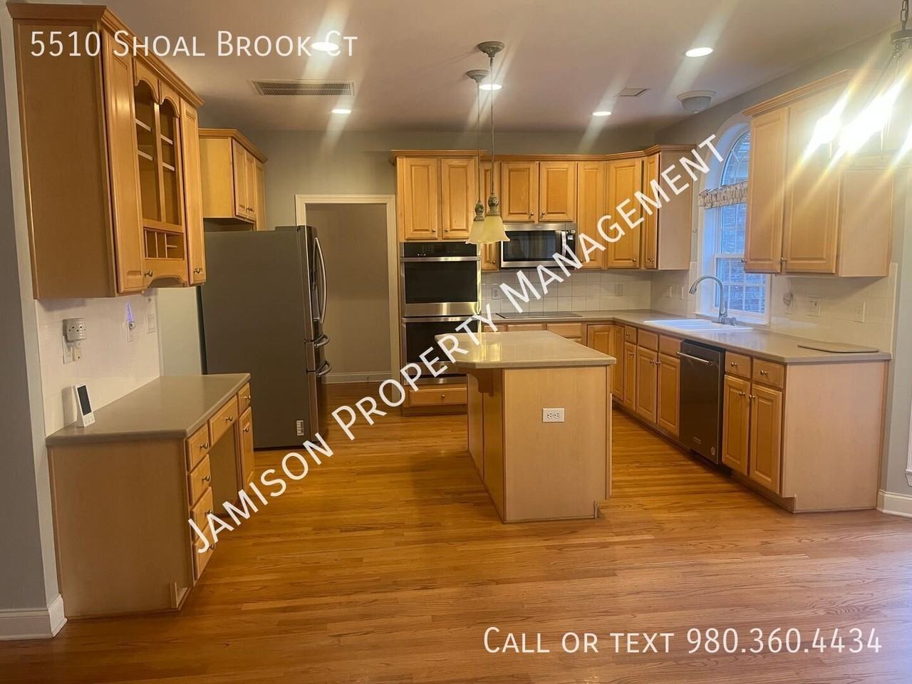 5510 Shoal Brook Ct - Photo 6 of 33