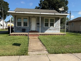 120 W Foch St - Photo 1 of 1
