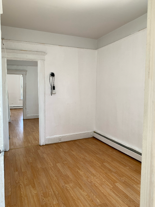 198 Delaware Ave #4L - Photo 6 of 10