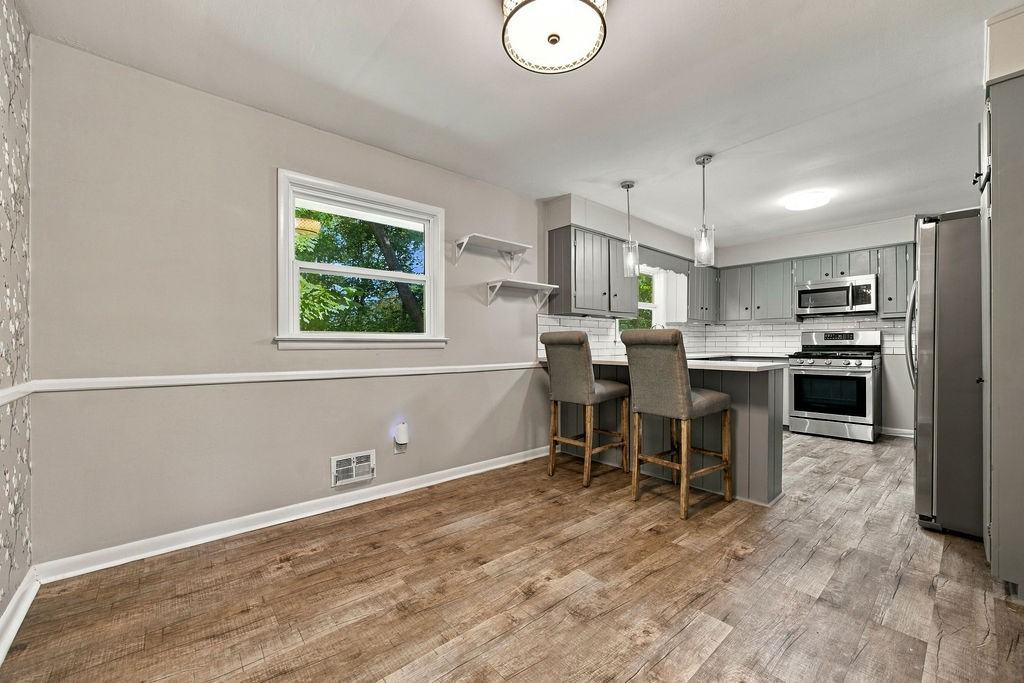 3528 Pin Oak Cir - Photo 6 of 28