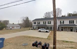 featured image of 1127 Davis St