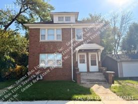 1211 21st Pl - Photo 1 of 1