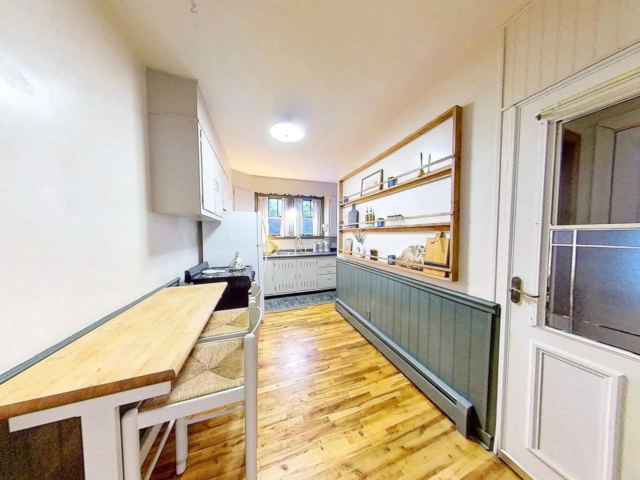 518 N Stevens St - Photo 4 of 14