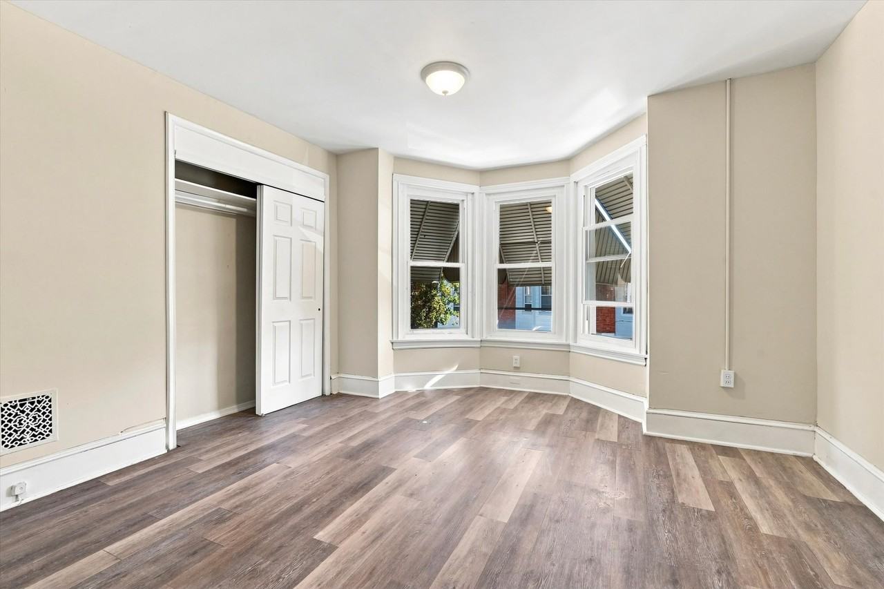 248 N Wilton St - Photo 2 of 12