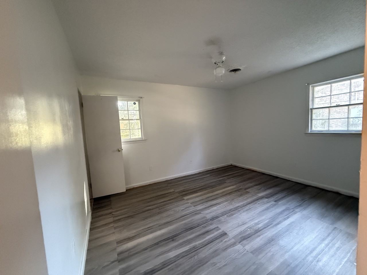 354 Oakwild Dr - Photo 7 of 9