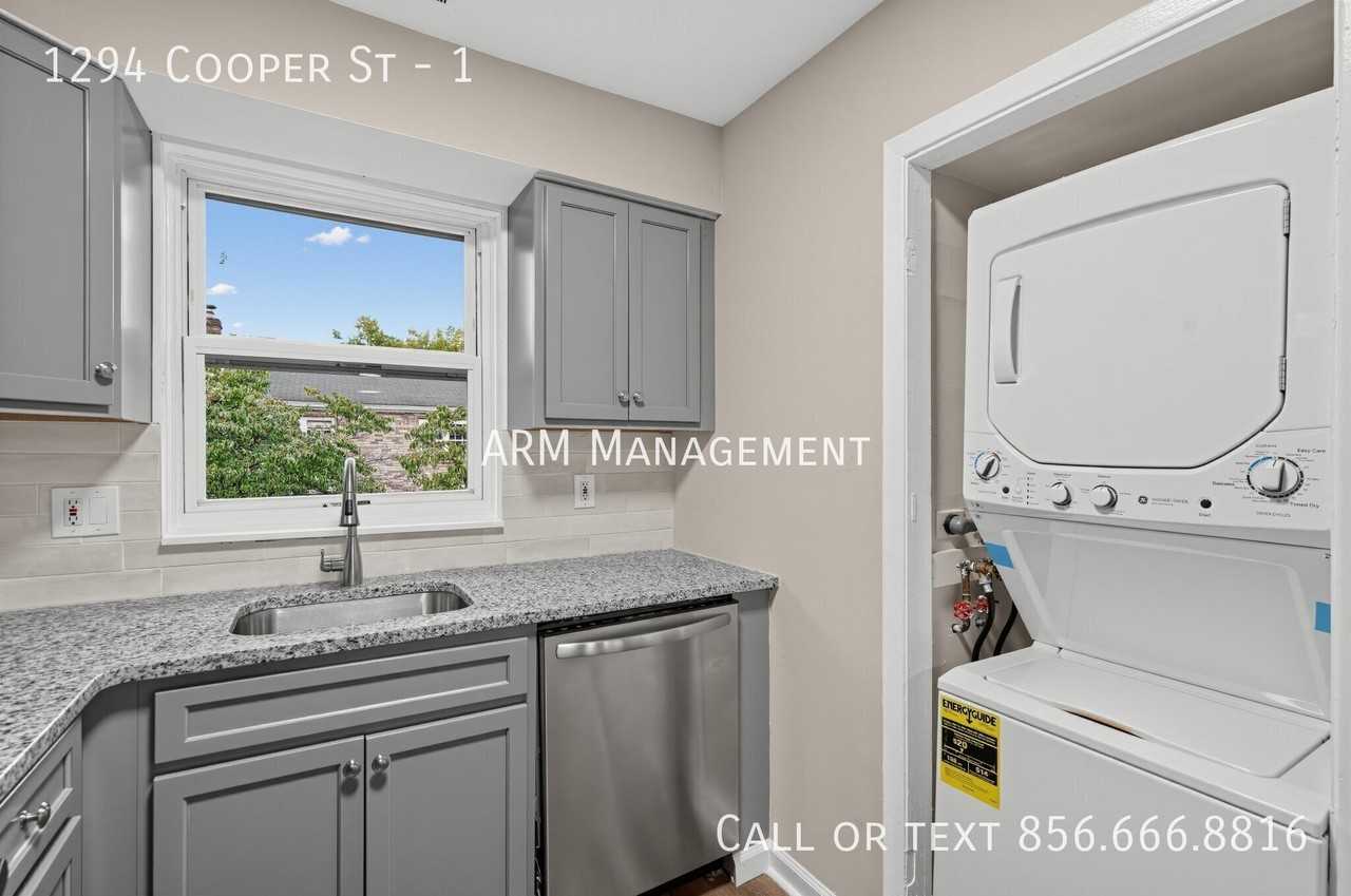 1294 Cooper St #1 - Photo 5 of 10