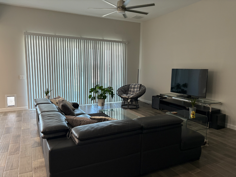 37852 W San Clemente St - Photo 3 of 20