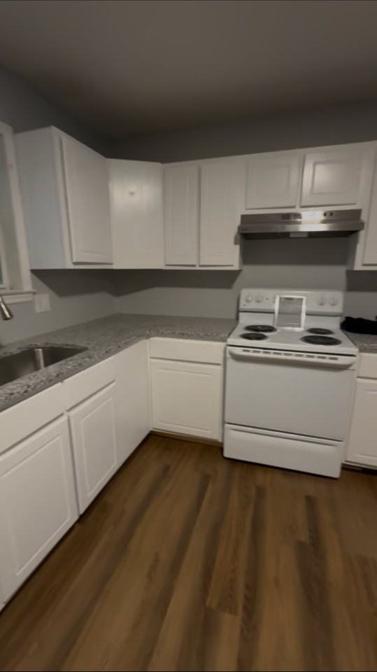 305 Bayview Cir #B - Photo 3 of 7