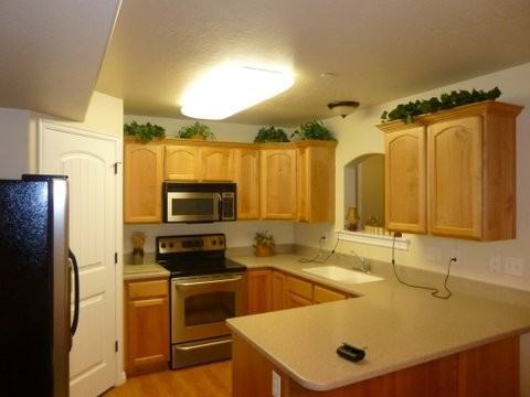 956 Westsouth, - Photo 2 of 8