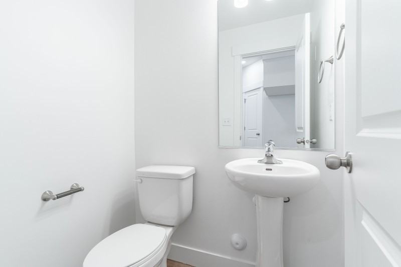 963 Nw - Photo 4 of 6