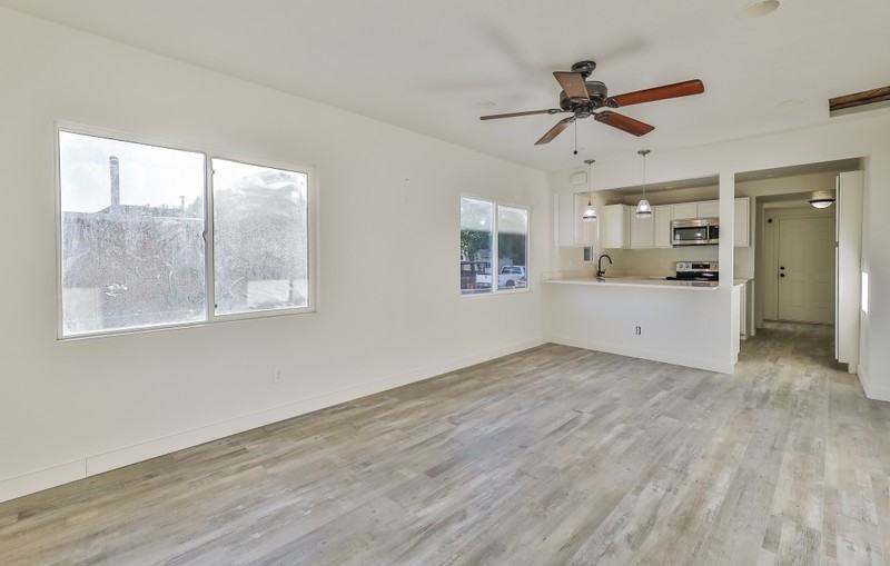 576 8th St - Photo 5 of 50