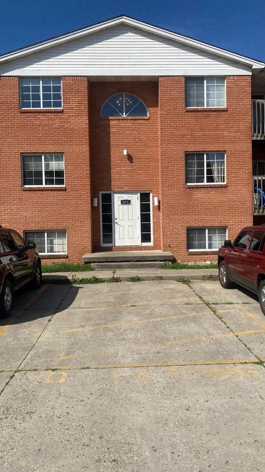 611 Kilgore Ave #10 - Photo 3 of 19