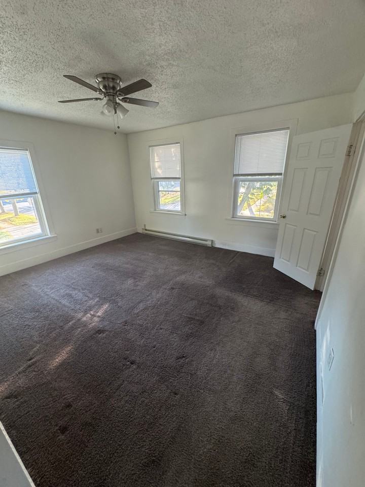 349 S Main St - Photo 2 of 5