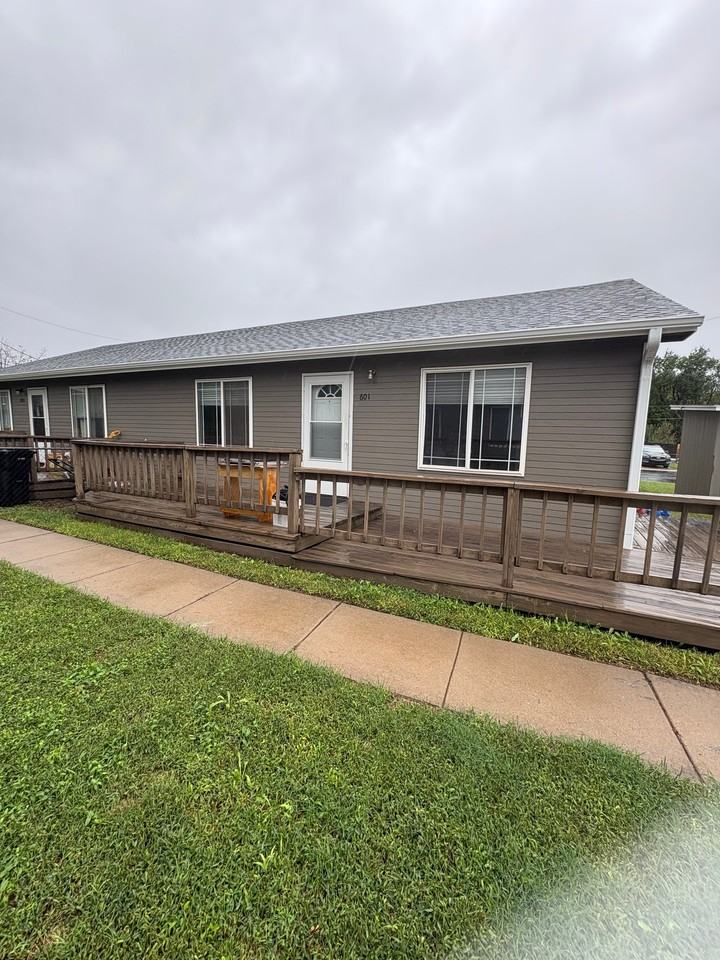 601 Huehl Cir