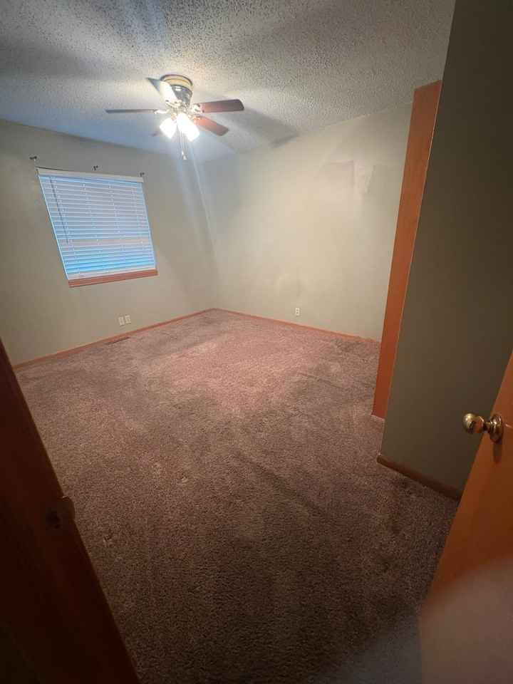 601 Huehl Cir - Photo 5 of 12