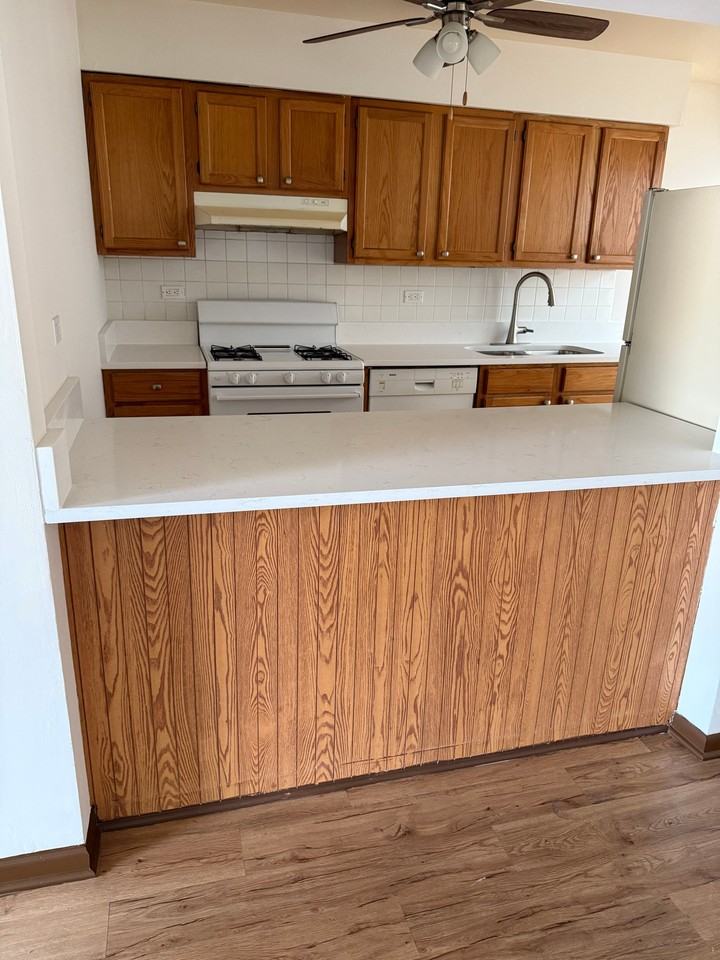 490 Pleasant Run Dr #490F - Photo 6 of 14