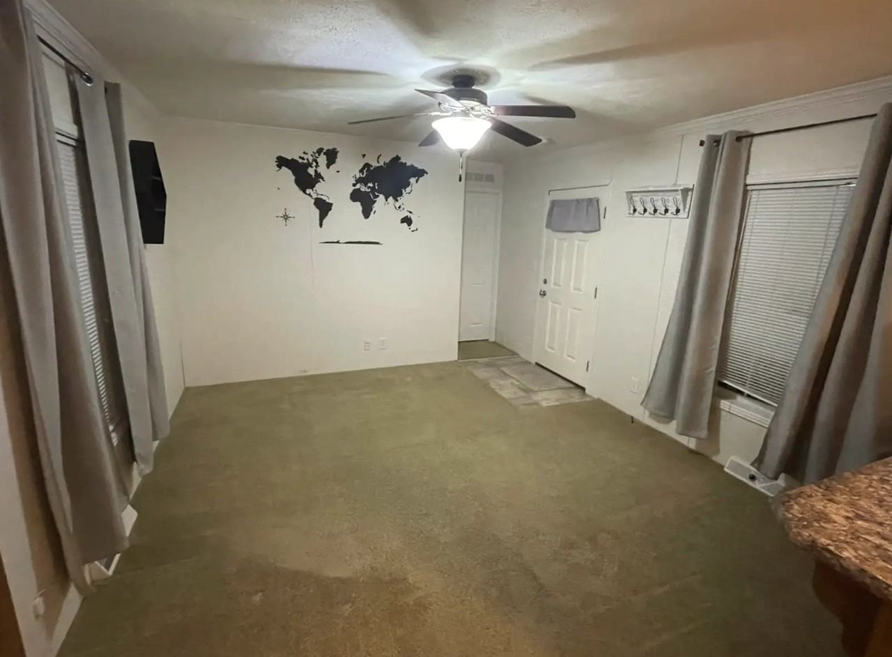 1190 Grange Rd - Photo 4 of 12