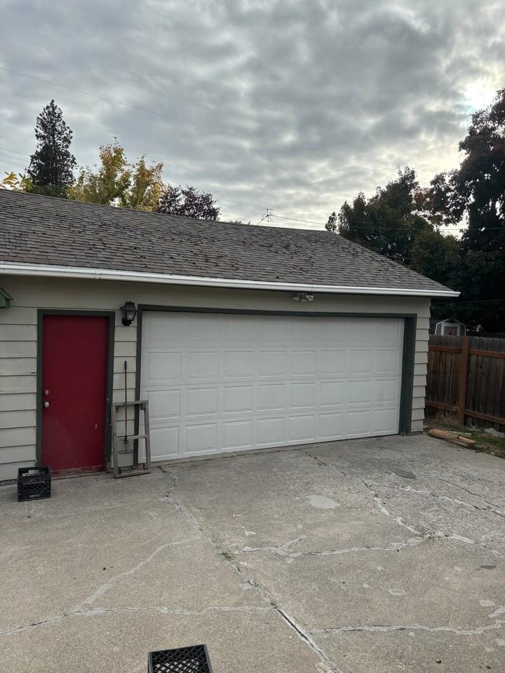 3128 E 32nd Ave - Photo 4 of 38
