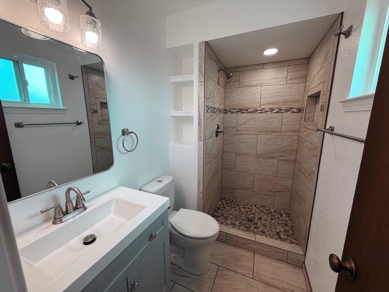 215 Dolores Dr Sw - Photo 5 of 18