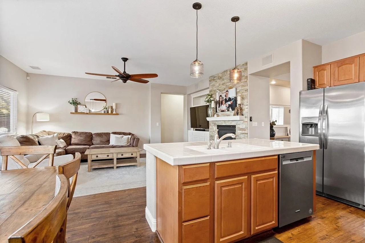 6909 Prelude Ln - Photo 5 of 20