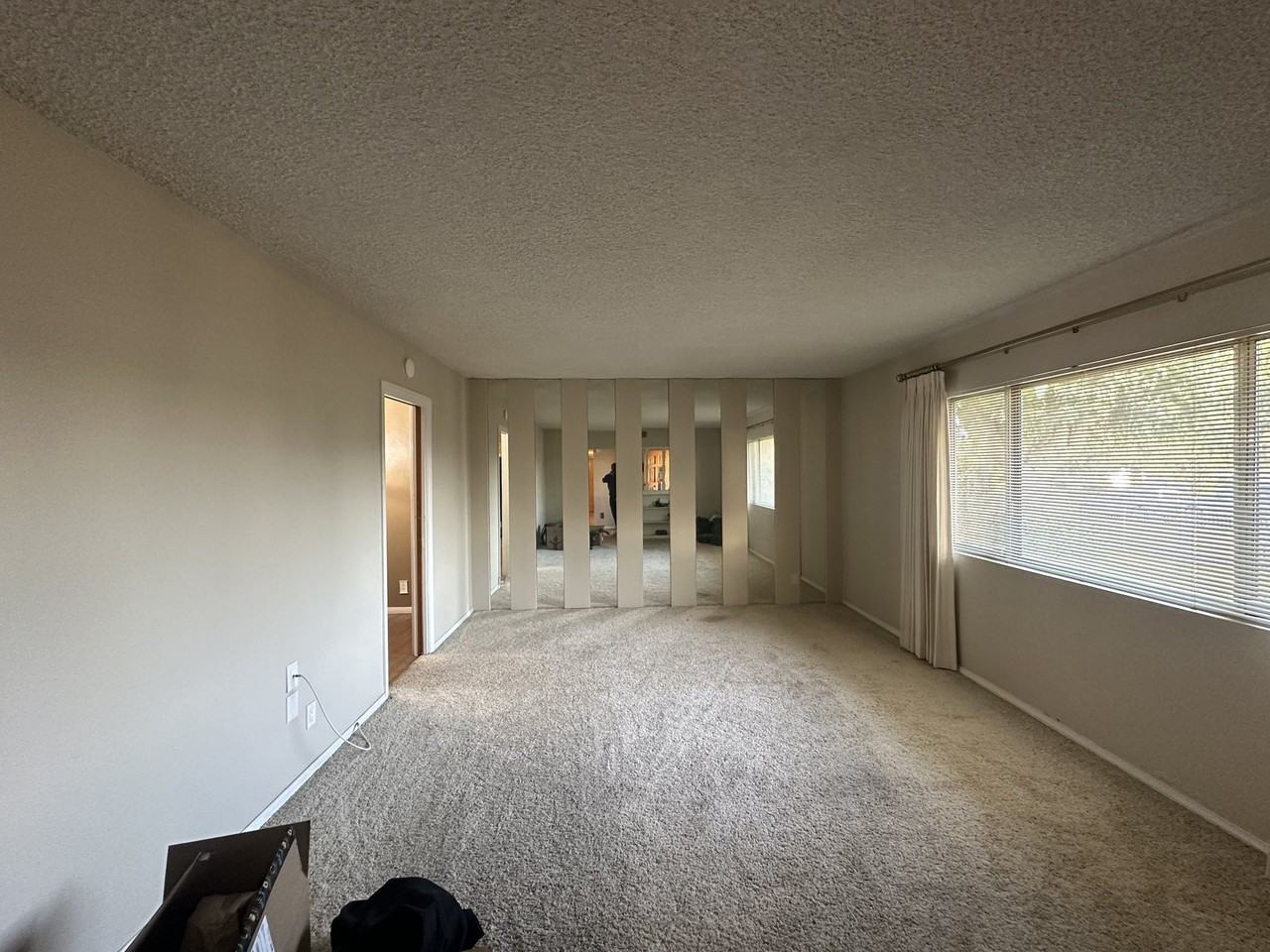 200 Electra Ave - Photo 4 of 18