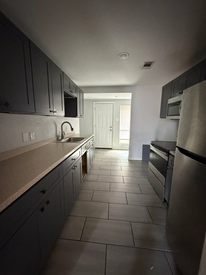 2015 N Old Betsy Rd - Photo 5 of 16