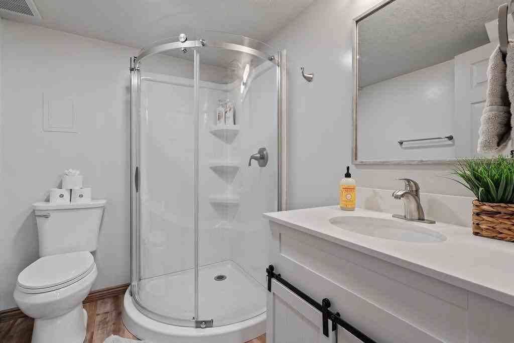 2987 E Bengal Blvd - Photo 4 of 20