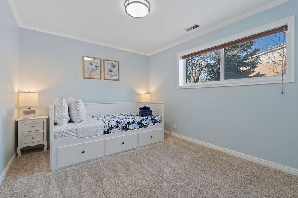 2987 E Bengal Blvd - Photo 7 of 20