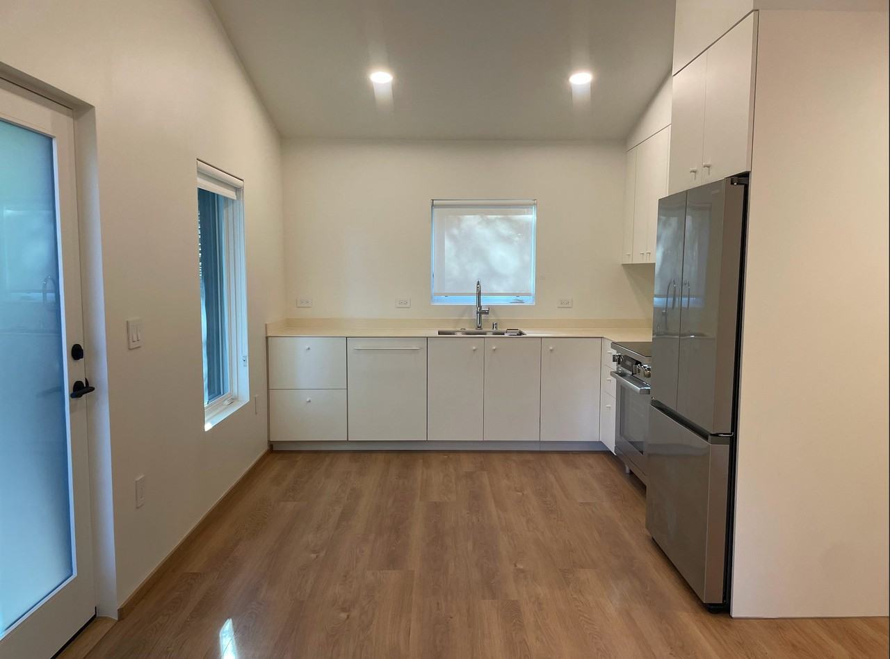 22 Crest Rd #A - Photo 3 of 13