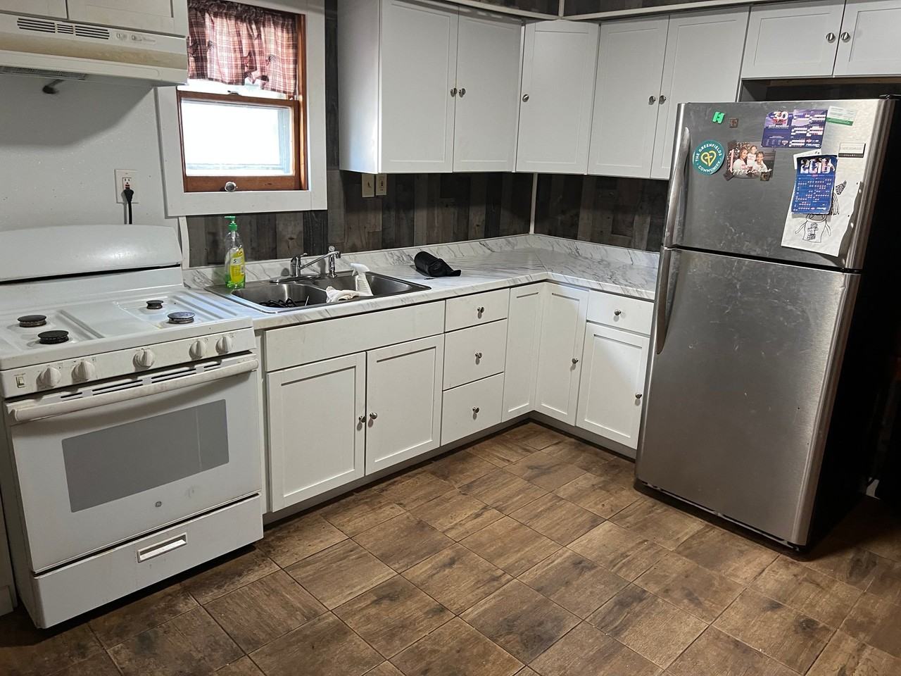 213 Newburgh Ave - Photo 3 of 13