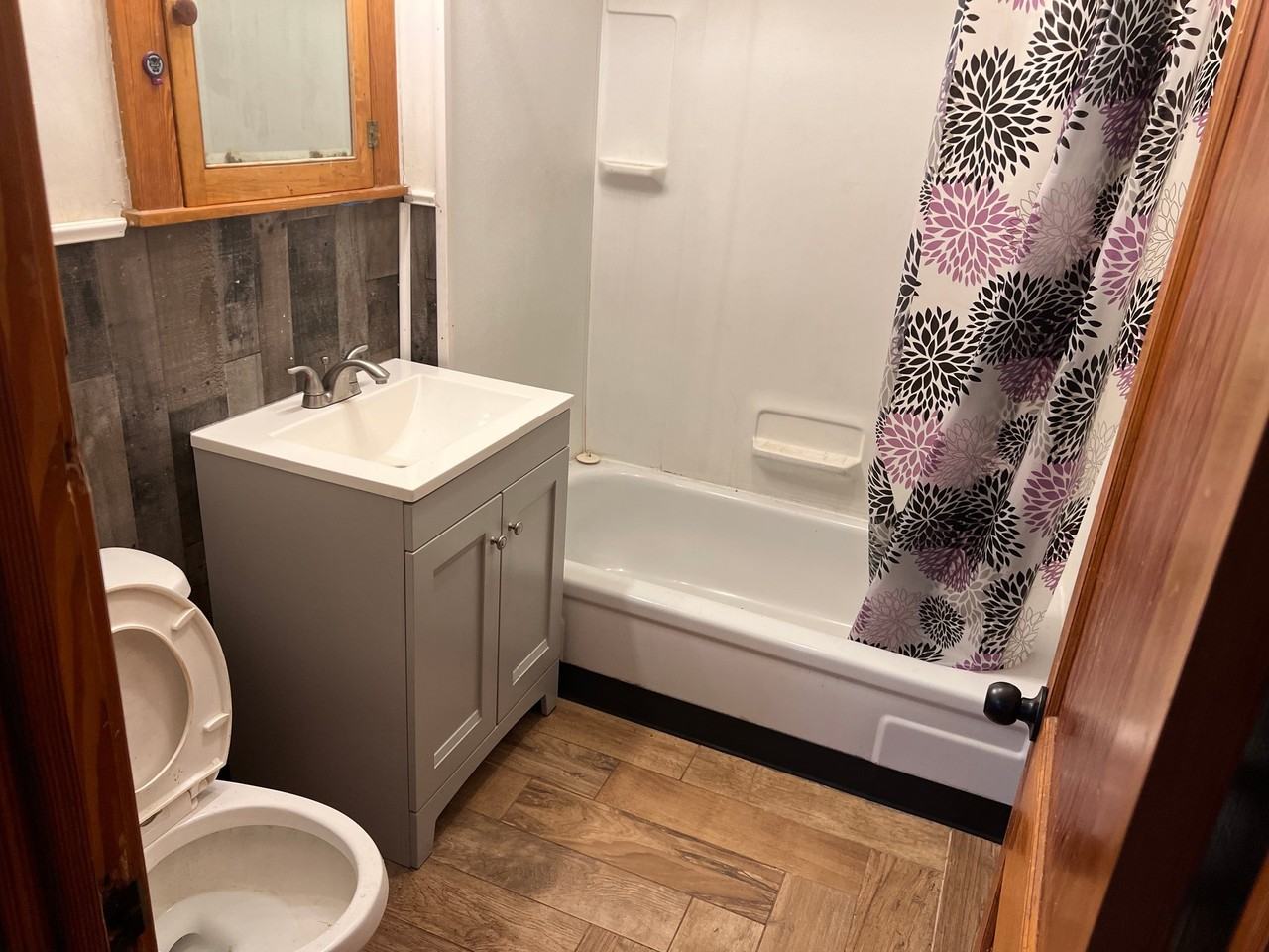 213 Newburgh Ave - Photo 6 of 13