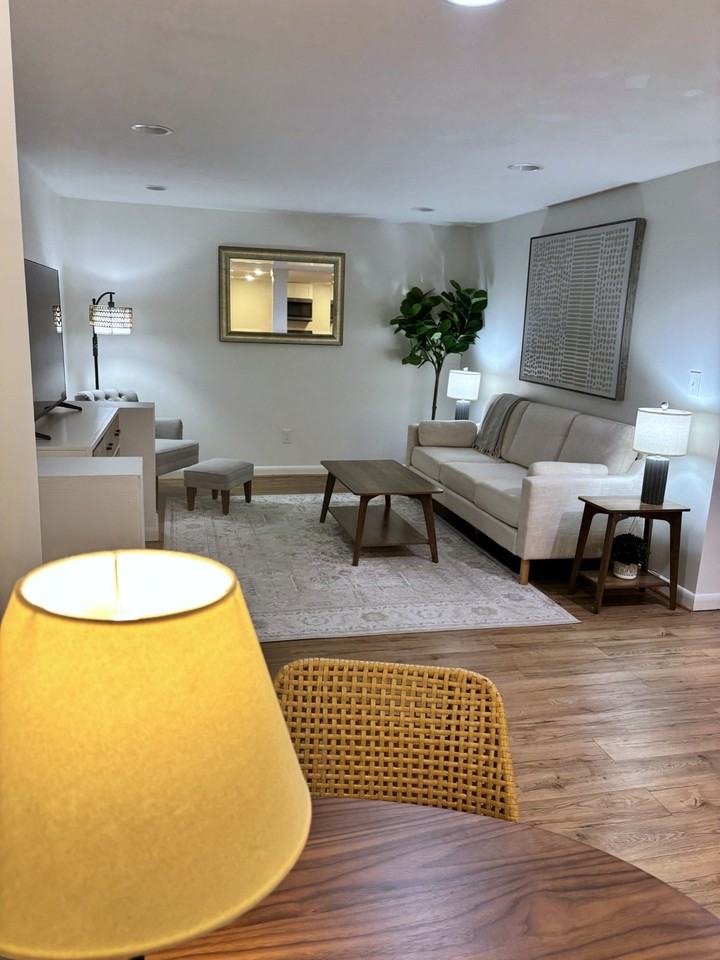 1305 Goldwire St Sw #2 - Photo 3 of 14