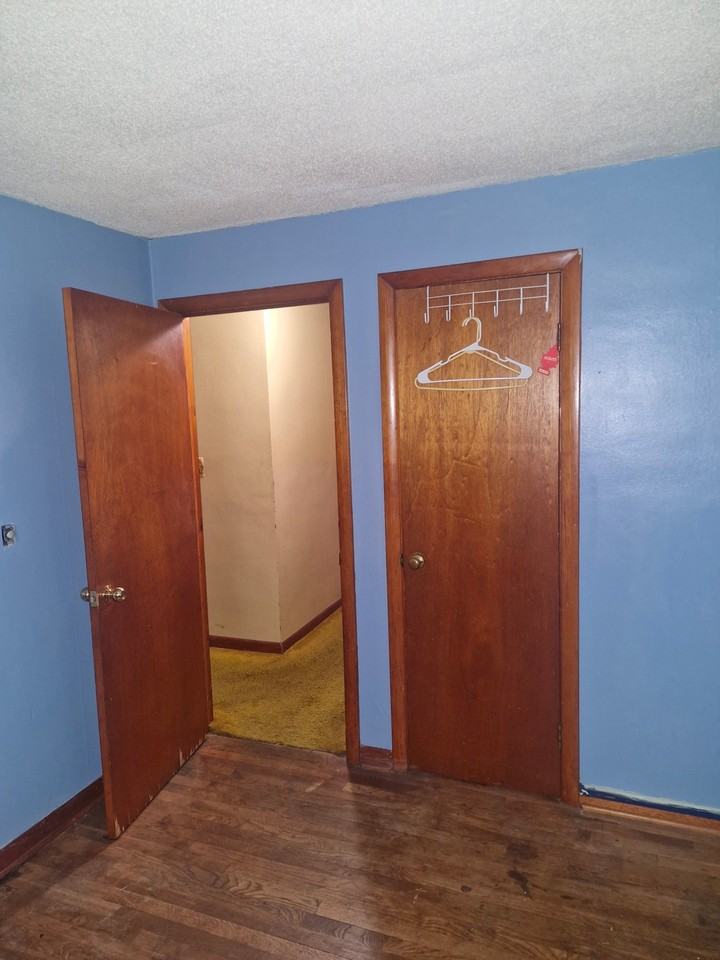 218 Navajo Rd - Photo 2 of 5