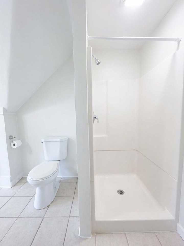 349 Turner St - Photo 5 of 19
