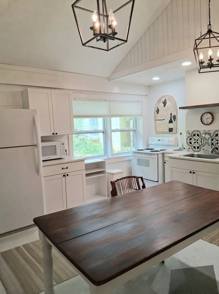 483 Spruce Dr - Photo 6 of 12