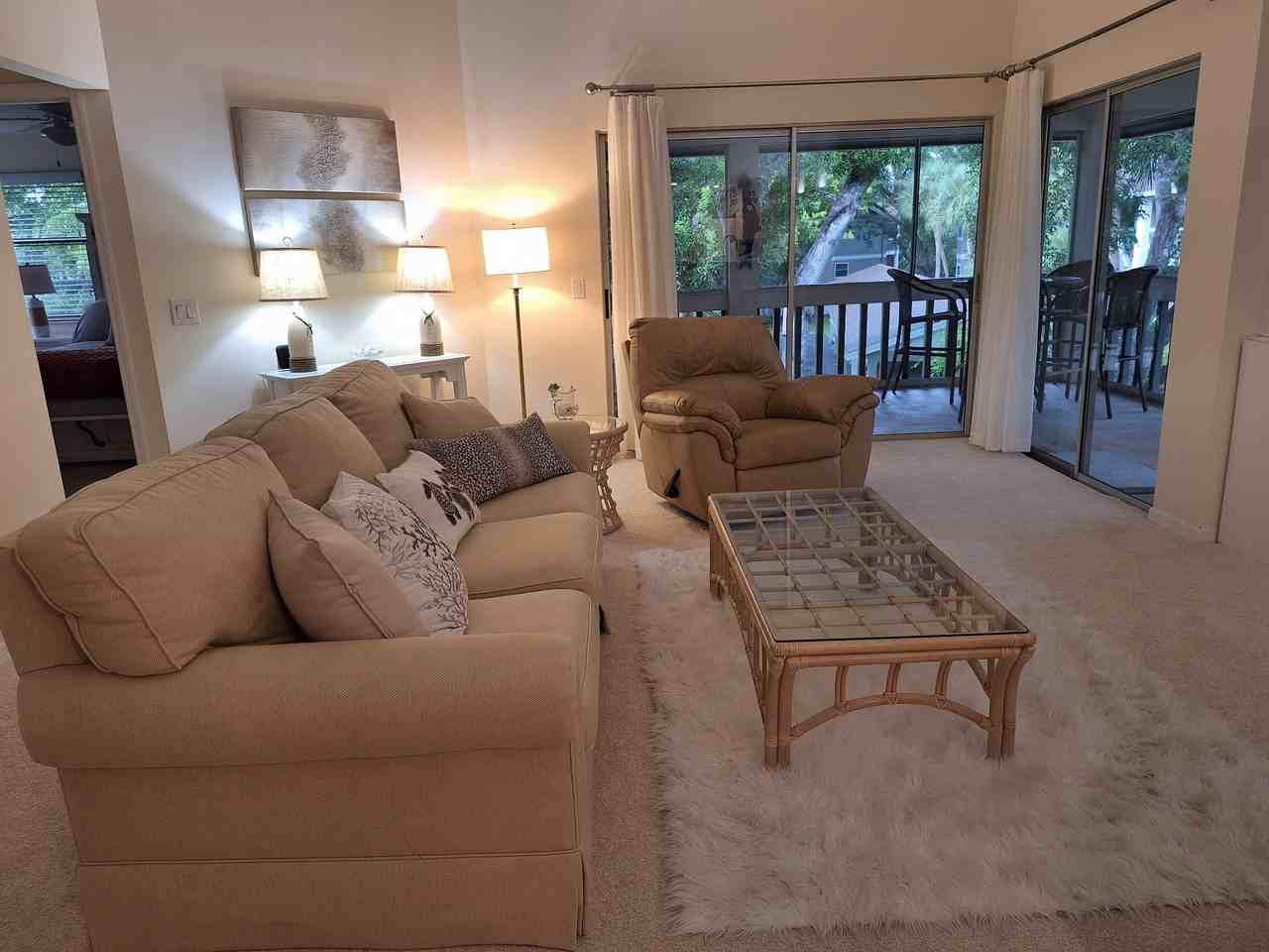 660 Wiggins Bay Dr - Photo 3 of 21