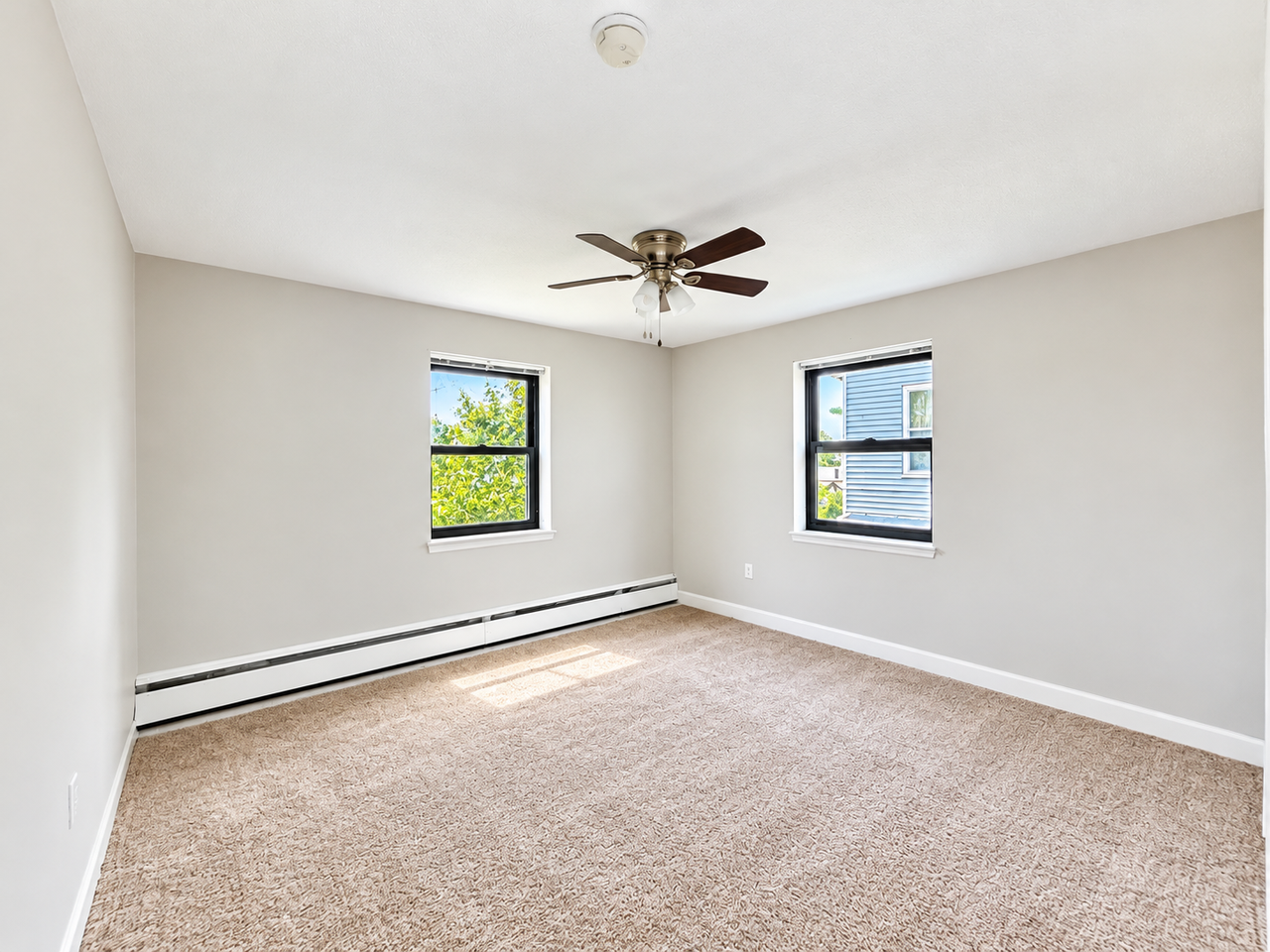 VOELKEL AVENUE - 2976 -- 191 - Photo 5 of 6