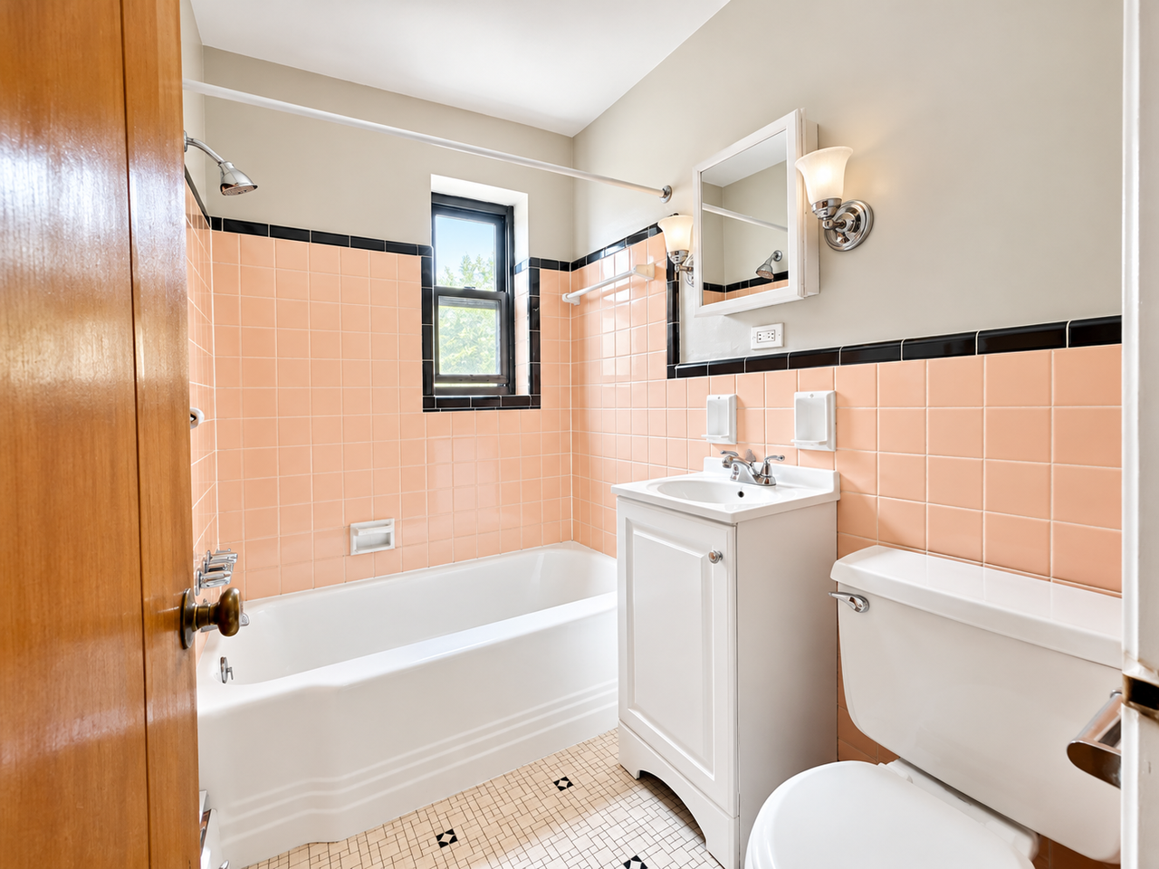 VOELKEL AVENUE - 2976 -- 191 - Photo 6 of 6