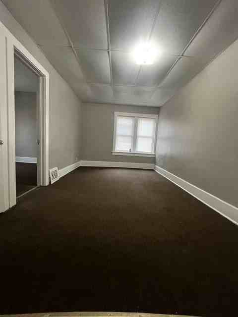 505 Bay Street - Photo 4 of 13