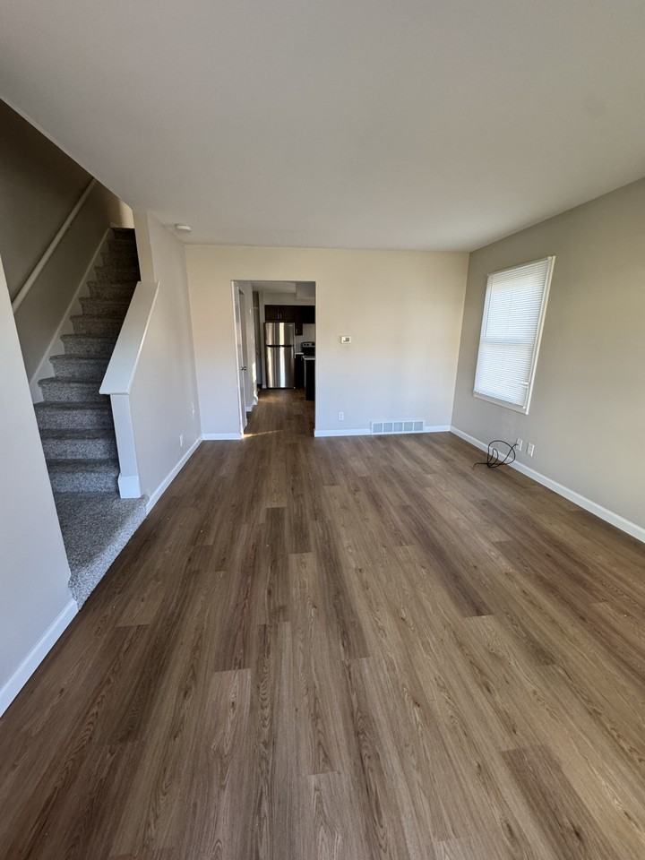721 Monticello Drive - Photo 2 of 15