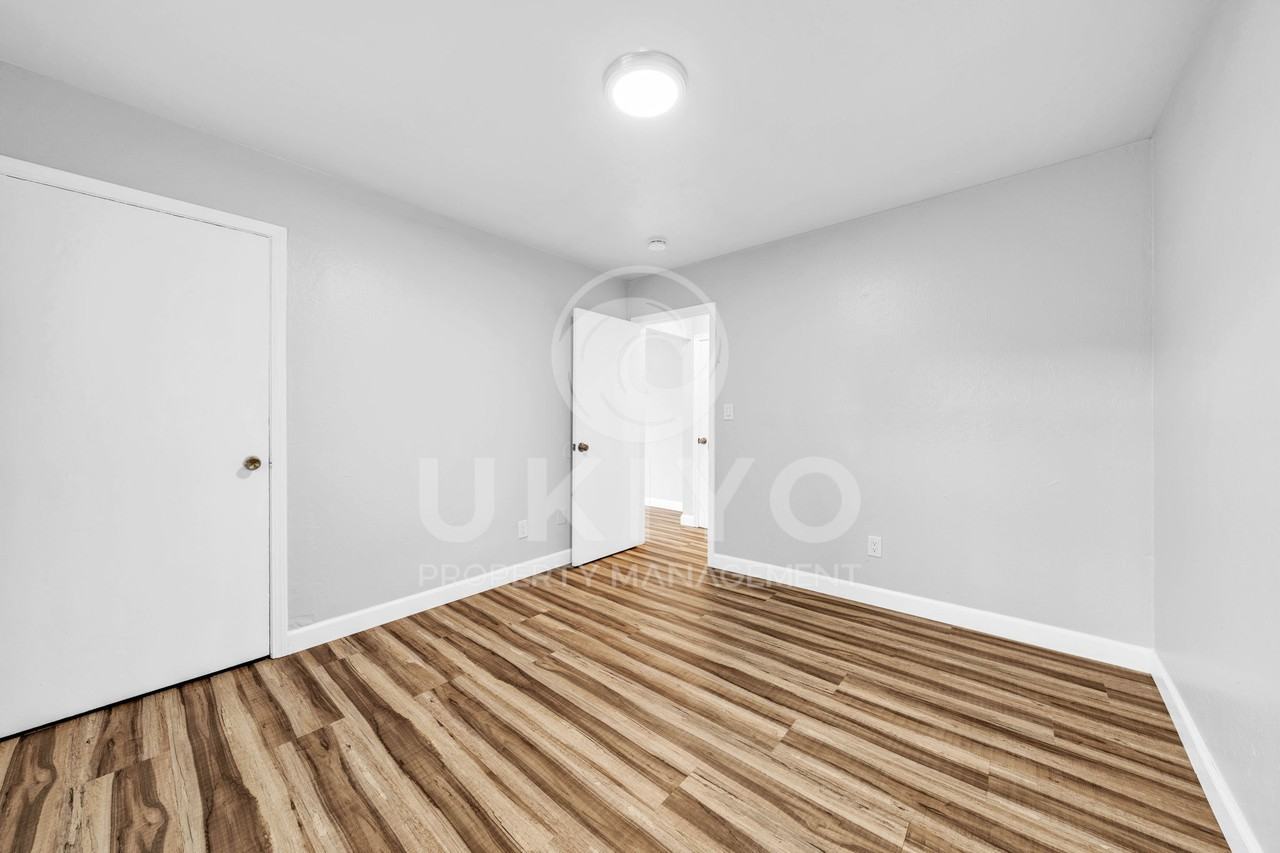 2030 Myrtle Street - Photo 6 of 50