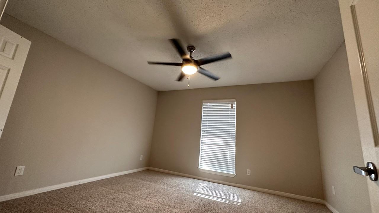 2825 Bellefontaine 131A #131AMAPLE - Photo 3 of 21