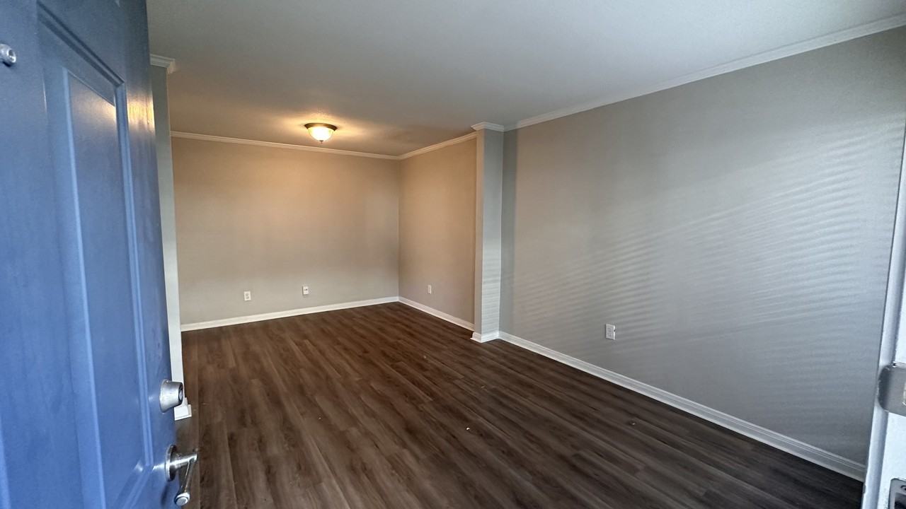 7315 Brompton 142B #142BASHVC - Photo 2 of 30