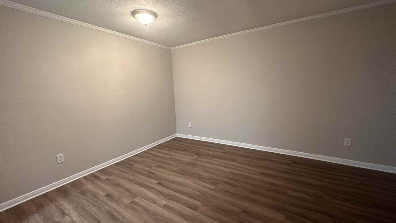 2825 Bellefontaine 147A #147AASH - Photo 7 of 24