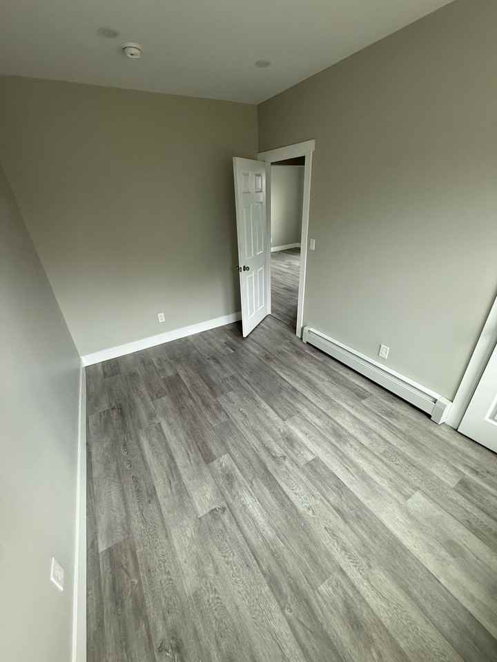 217 High Street - Photo 3 of 10