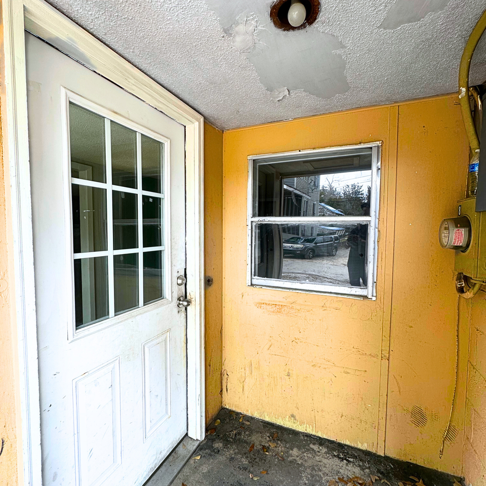 501 West Gordon Street - Photo 2 of 9