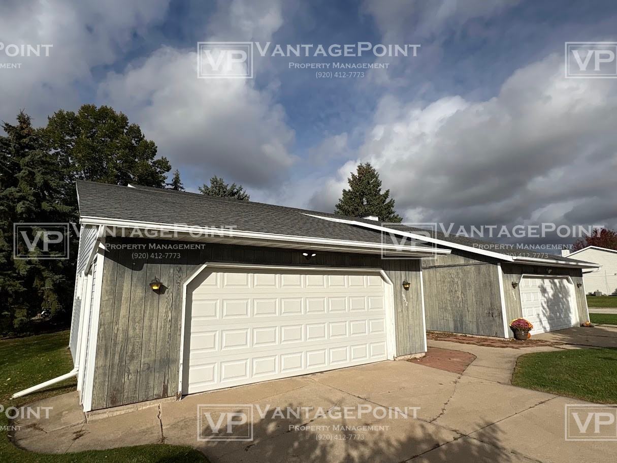 1952 Tunis Rd #1952 - Photo 2 of 25