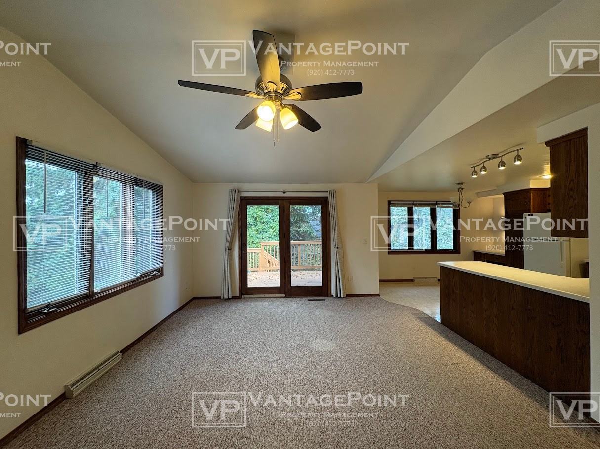 1952 Tunis Rd #1952 - Photo 4 of 25