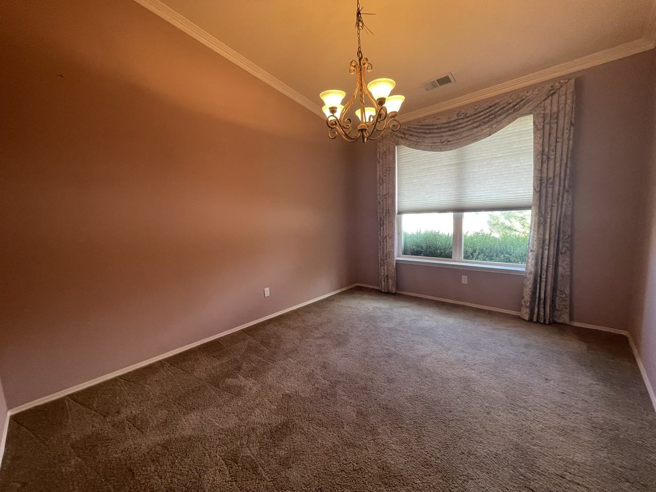 7023 Santa Rachel St Ne #1 - Photo 5 of 34