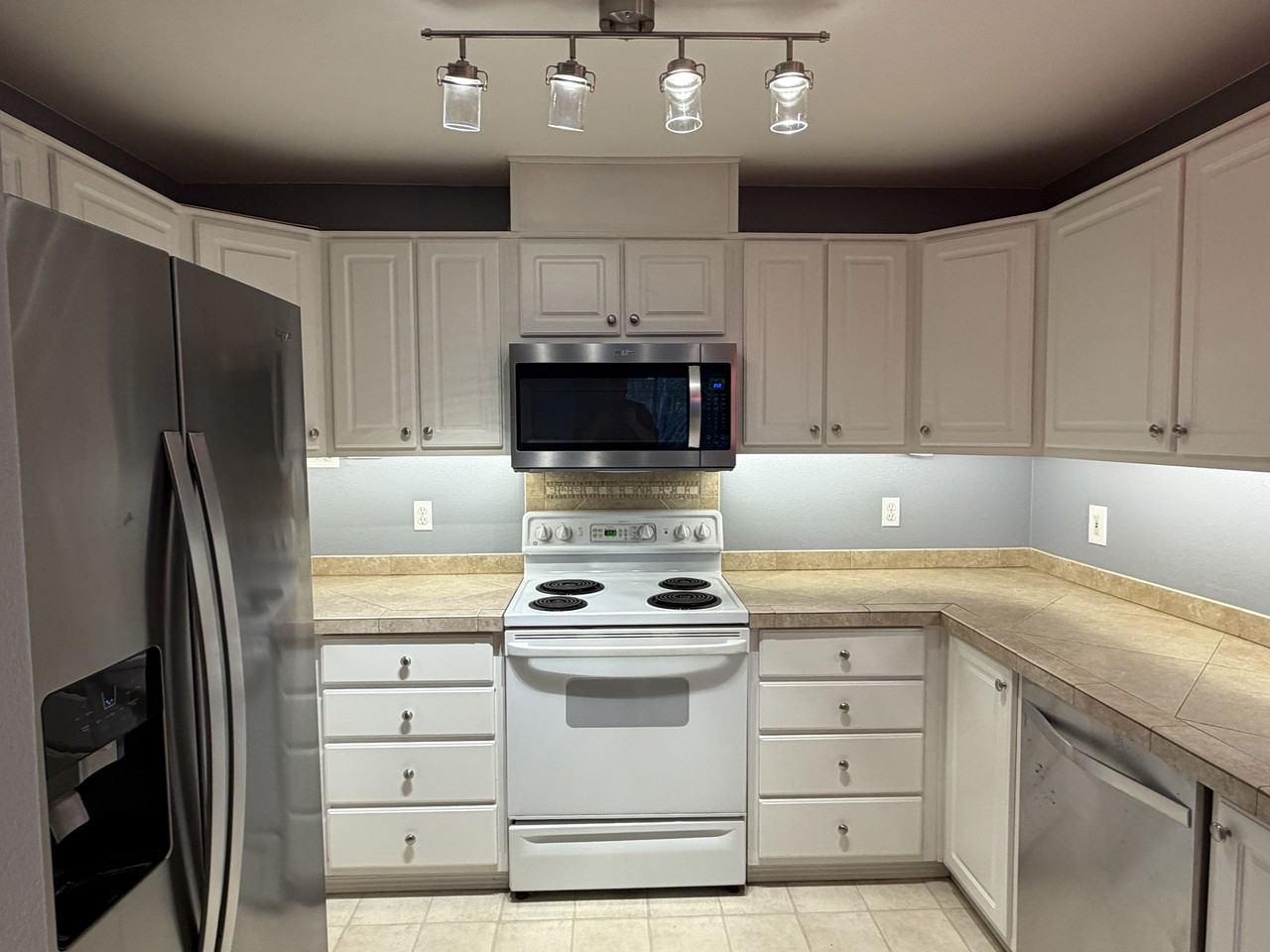 16245 Sw Audubon St #1 - Photo 5 of 19